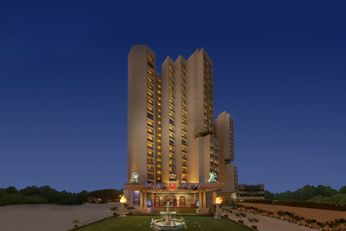 Hotel The Royal Plaza